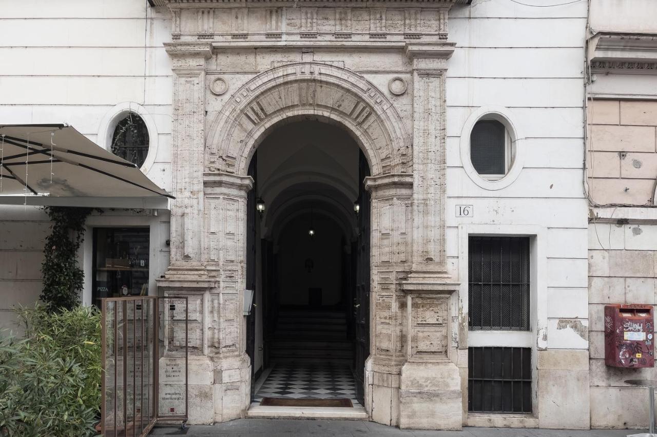 Cozy Wooden Apt In Piazza Navona Daire Roma Dış mekan fotoğraf